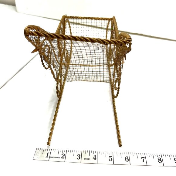 Gold Wire Christmas Sleigh Decoration With Trees & Stars Design C38 - Picture 3 of 4